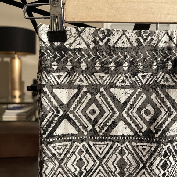 BodyCon Aztec Print Knee Length Skirt - Picture 3 of 8